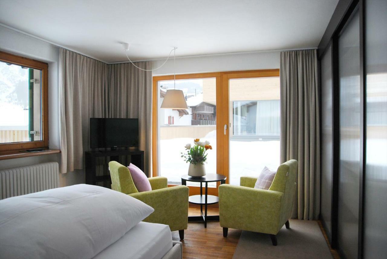 Pension Alpenfluh Lech am Arlberg Exterior photo