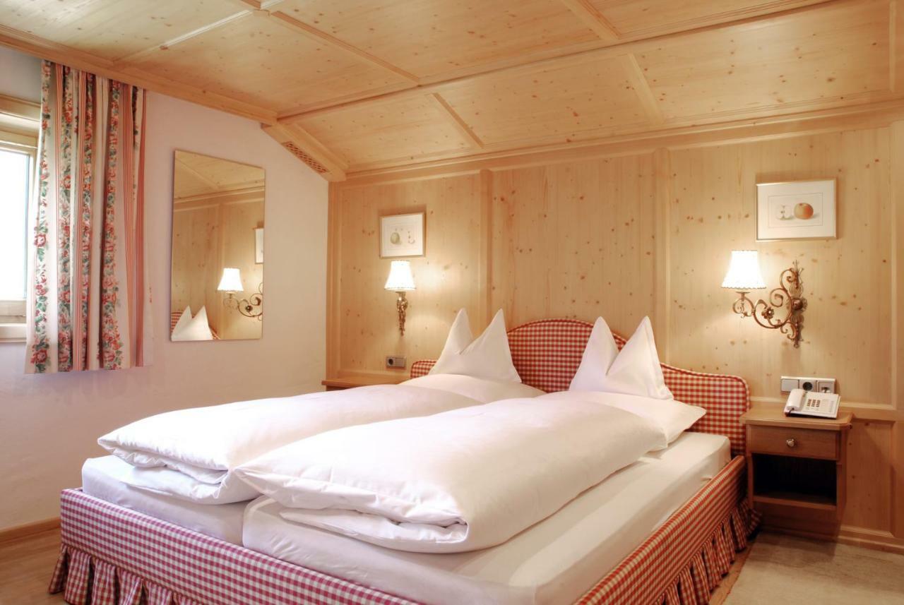 Pension Alpenfluh Lech am Arlberg Exterior photo
